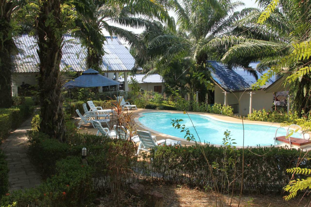 Groovy Bungalows Ao Nang Exterior photo